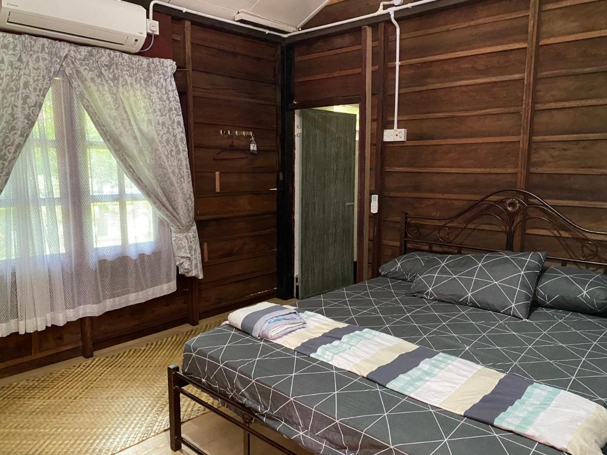 Rustic Chalet - Dahlia N Mawar At Sedim Vista Kulim Exteriör bild